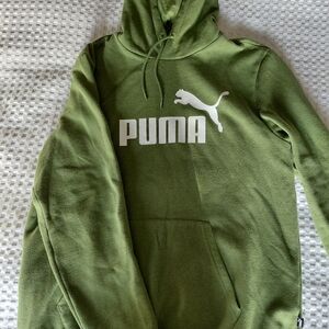 PUMA Men's Green Hoodie Sweater